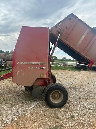 Image of Massey Ferguson 1745 equipment image 3