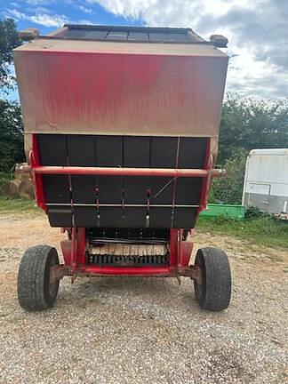 Image of Massey Ferguson 1745 equipment image 2