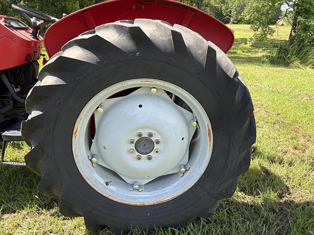 Image of Massey Ferguson 431 equipment image 3