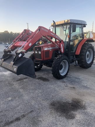 Main image Massey Ferguson 471