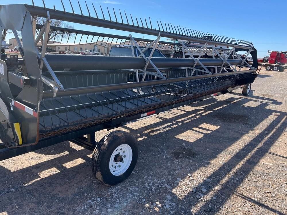 2005 Massey Ferguson 5200 Equipment Image0