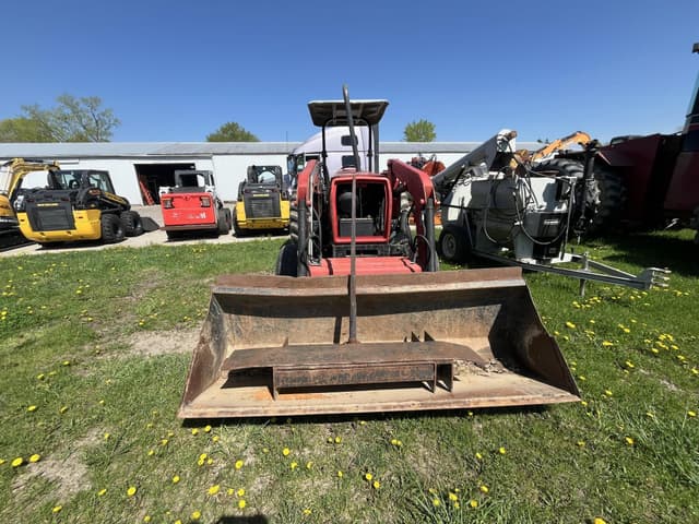 Image of Massey Ferguson 573 equipment image 1