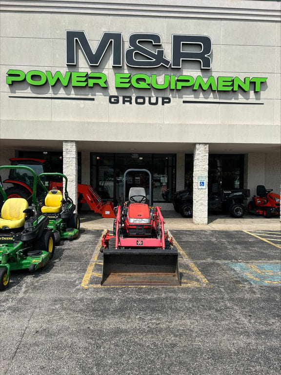 2006 Massey Ferguson GC2300 Equipment Image0