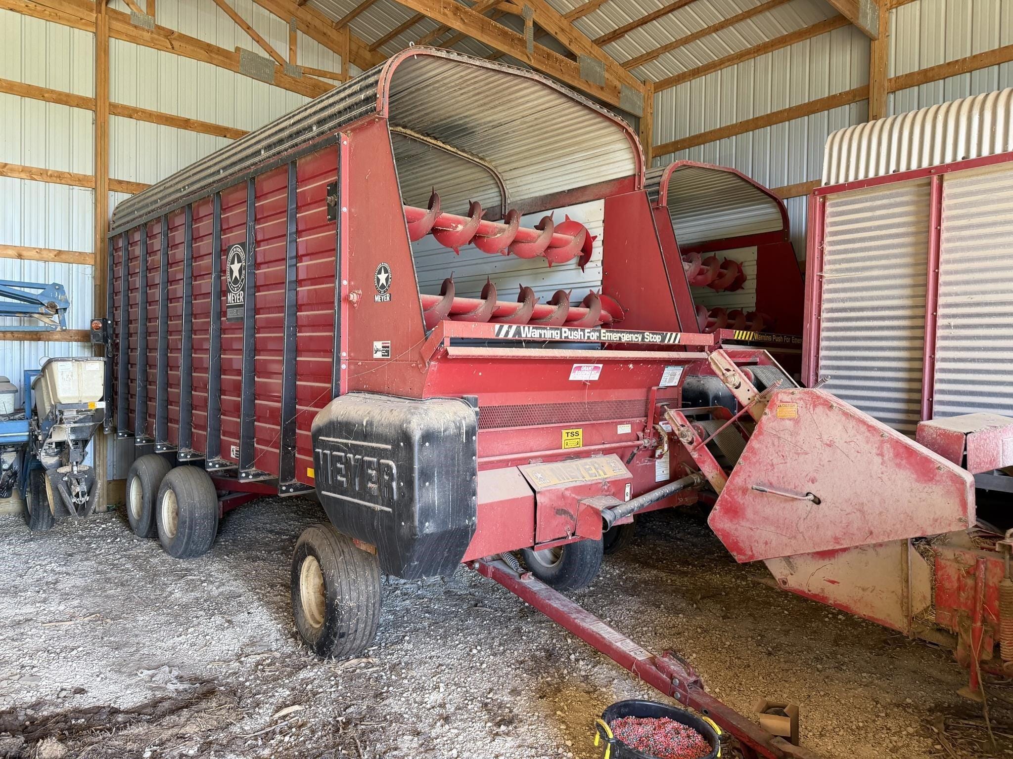 2006 Meyer 4516 Equipment Image0