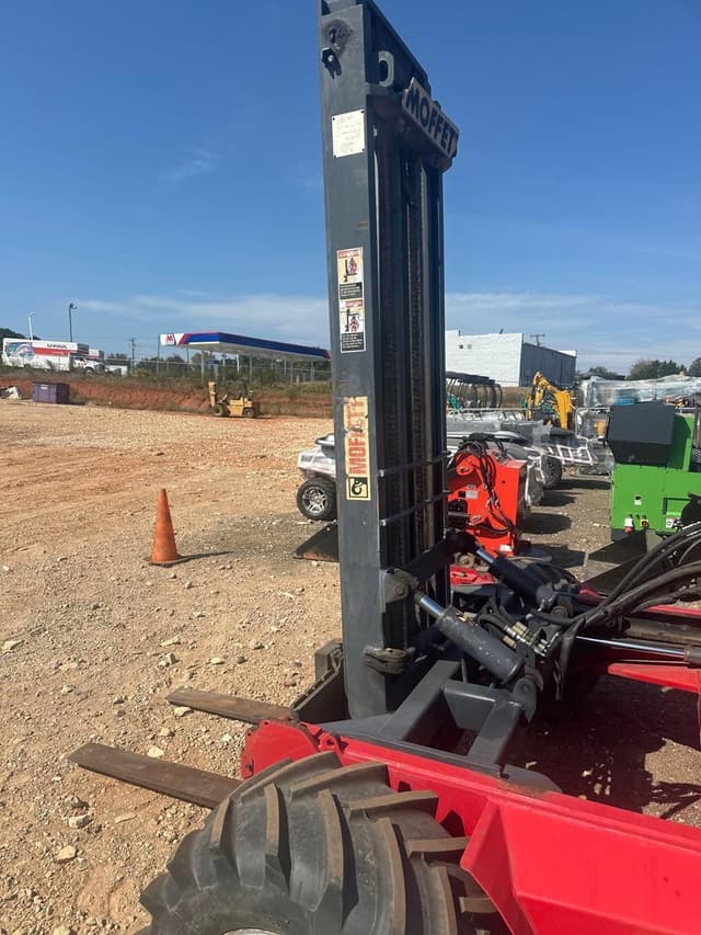 Image of Moffett M55 equipment image 3