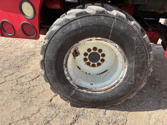 Image of Moffett M55 equipment image 3