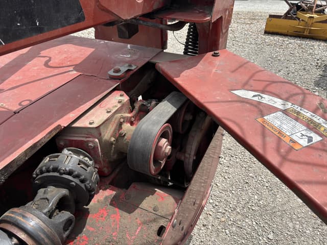 Image of New Holland 1411 equipment image 3