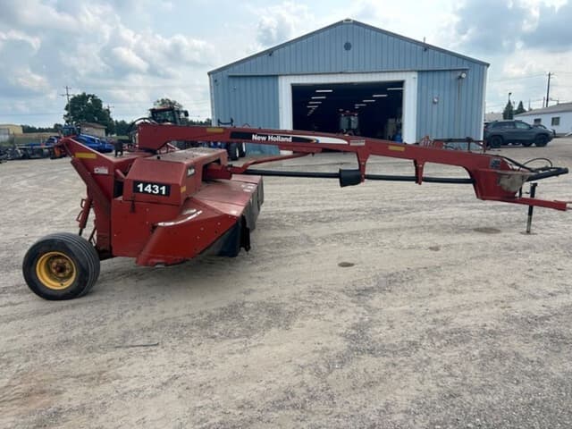 Image of New Holland 1431 equipment image 3