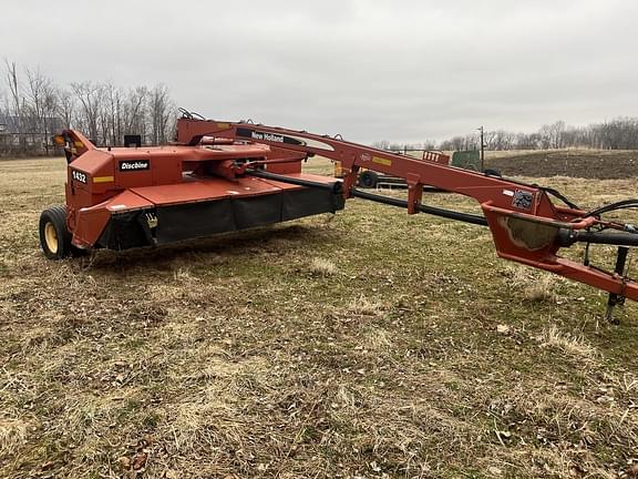 Image of New Holland 1432 equipment image 1