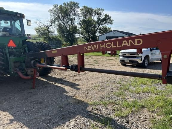 Image of New Holland 1441 equipment image 3