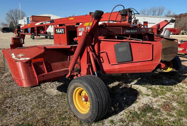 Image of New Holland 1441 equipment image 4