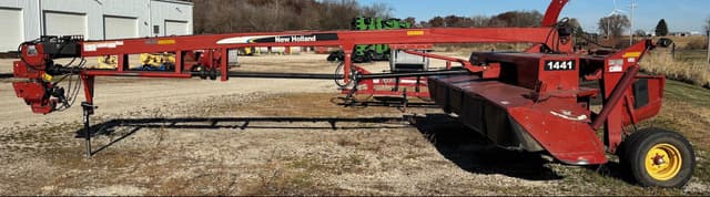 Image of New Holland 1441 equipment image 2