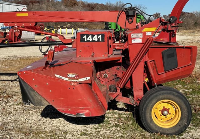 Image of New Holland 1441 equipment image 3