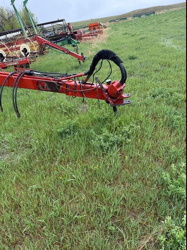 Image of New Holland 1475 equipment image 4