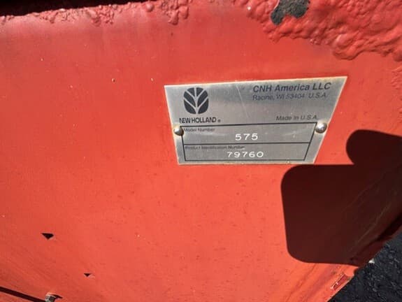 Image of New Holland 575 equipment image 4