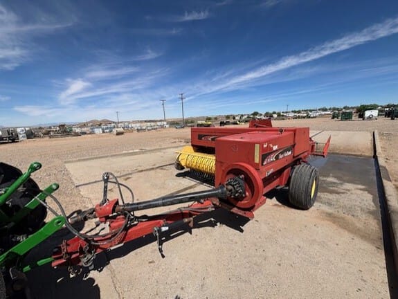 2006 New Holland 575 Equipment Image0