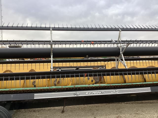 Image of New Holland 73C equipment image 4