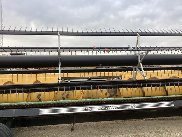 Image of New Holland 73C equipment image 4