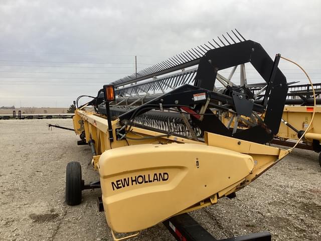 Image of New Holland 73C equipment image 2