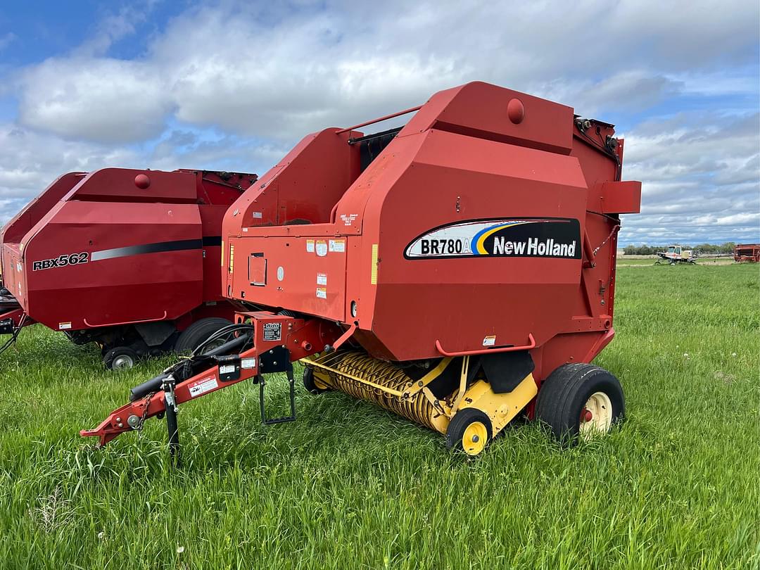 Image of New Holland BR780A Primary image