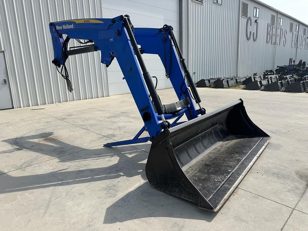 Image of New Holland 870TL Primary image