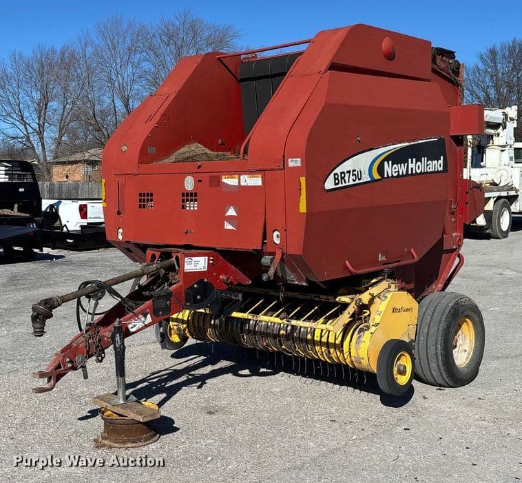 Image of New Holland BR750A Primary image