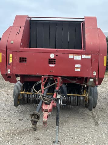 Main image New Holland BR780A