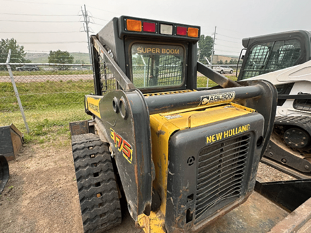 Image of New Holland C175 equipment image 2