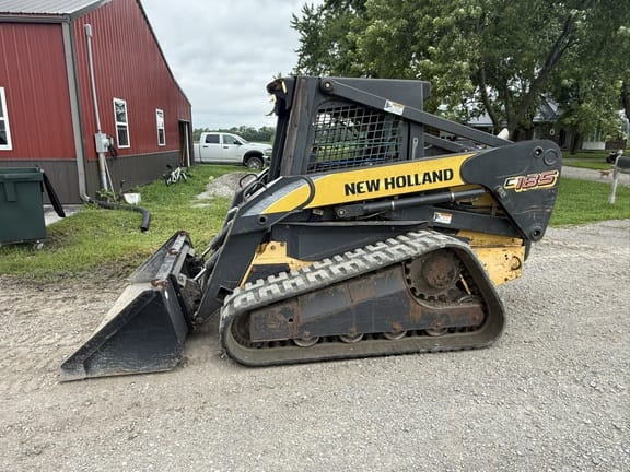 2006 New Holland C185 Equipment Image0