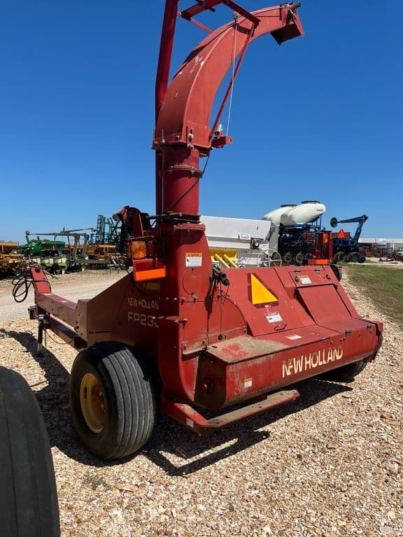 Image of New Holland FP230 equipment image 4