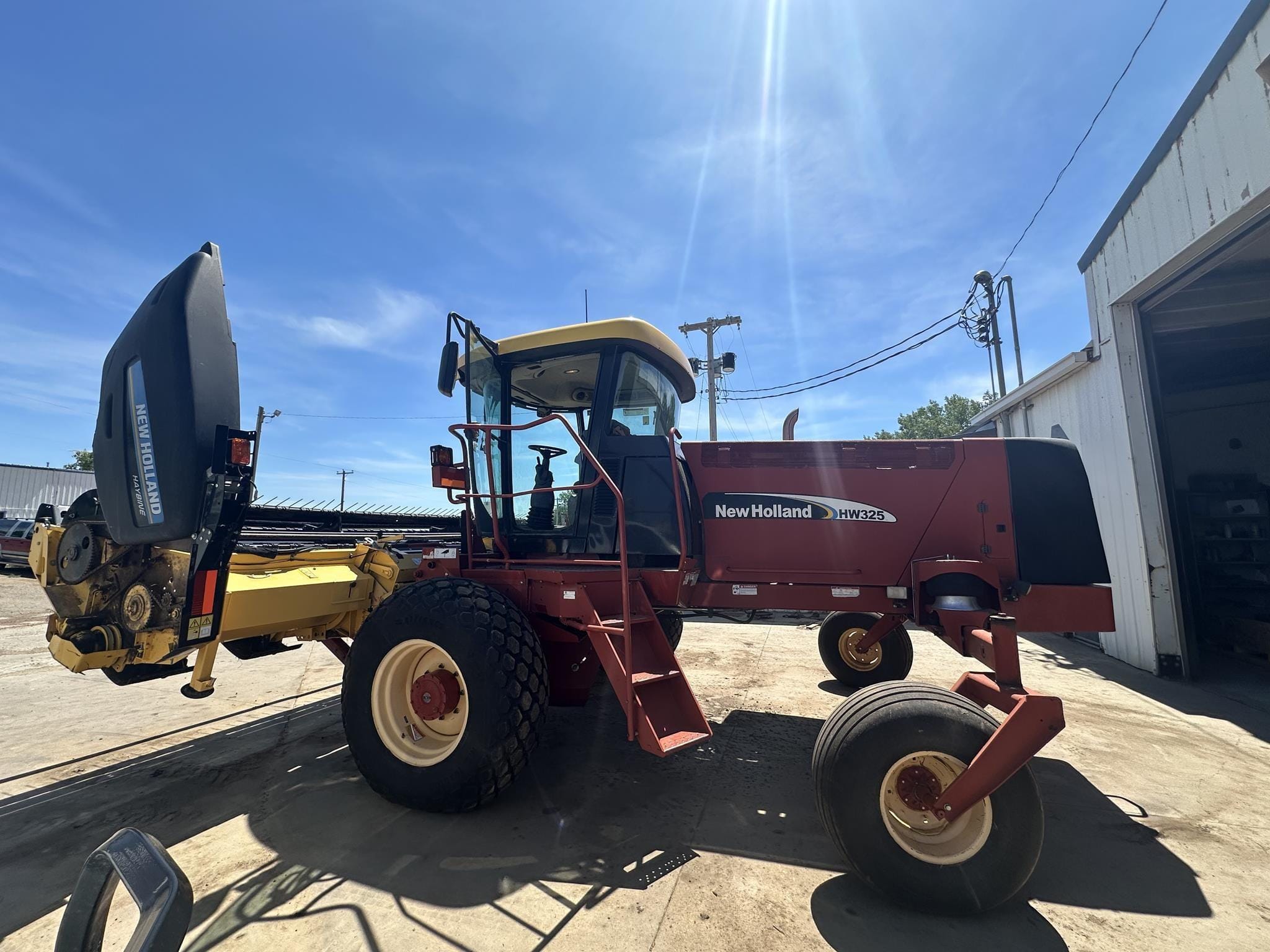 2006 New Holland HW325 Equipment Image0