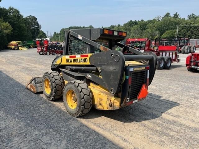 Image of New Holland L180 equipment image 4