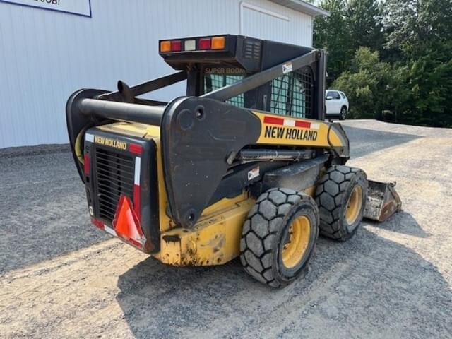 Image of New Holland L180 equipment image 2