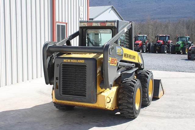 Image of New Holland L180 equipment image 4