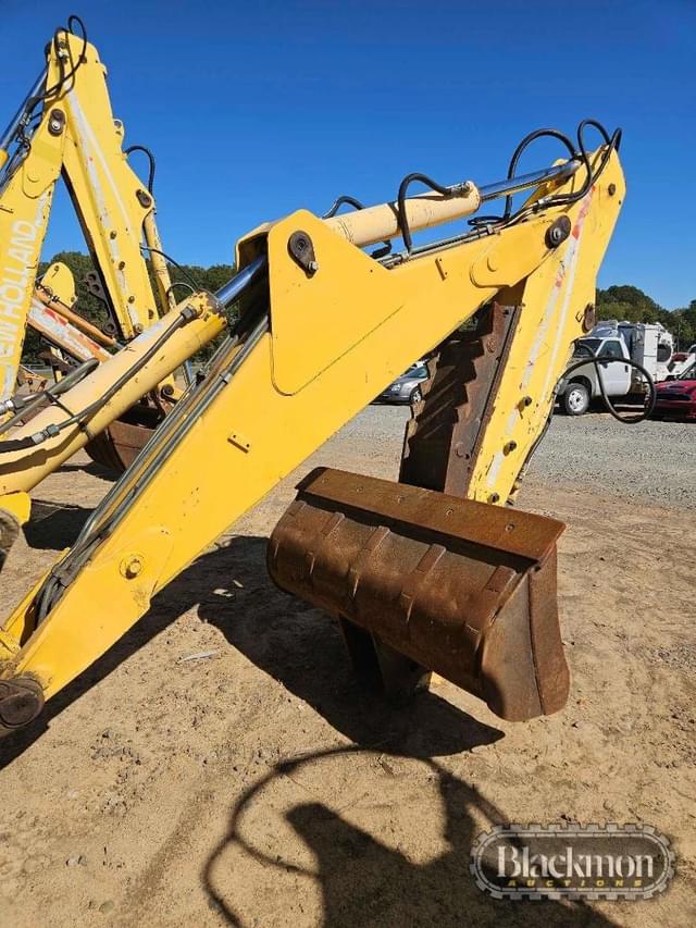 Image of New Holland LB90.B equipment image 4