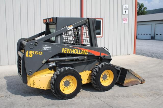 Image of New Holland LS160 equipment image 2