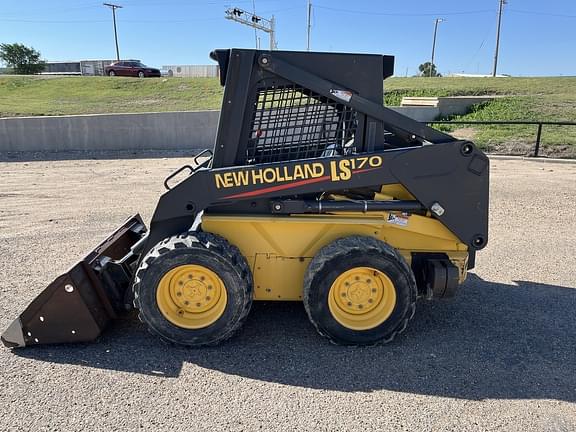 Image of New Holland LS170 equipment image 2