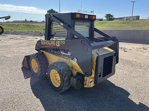 Image of New Holland LS170 equipment image 3