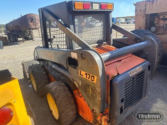 Image of New Holland L170 equipment image 3