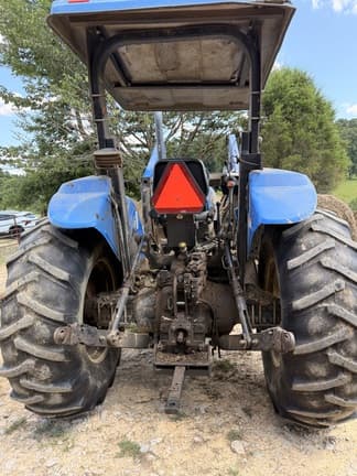 Image of New Holland TB100 equipment image 3