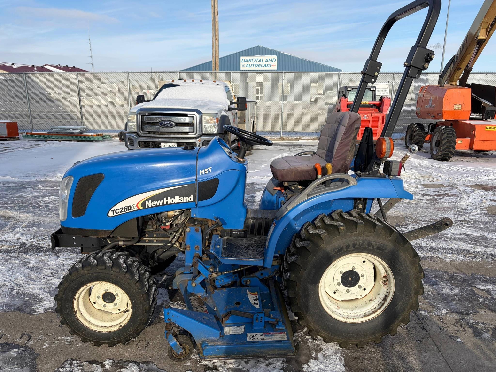 2006 New Holland TC26DA Equipment Image0
