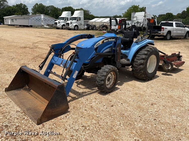 2006 New Holland TC34DA Equipment Image0