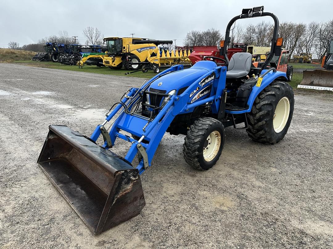 Image of New Holland TC40DA Primary image