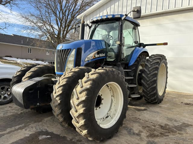 Image of New Holland TG230 equipment image 1