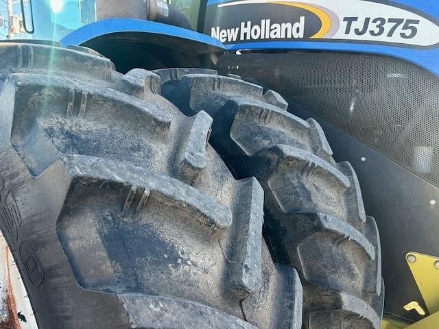 Image of New Holland TJ375 equipment image 2