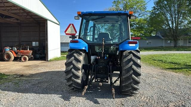 Image of New Holland TL100A equipment image 4