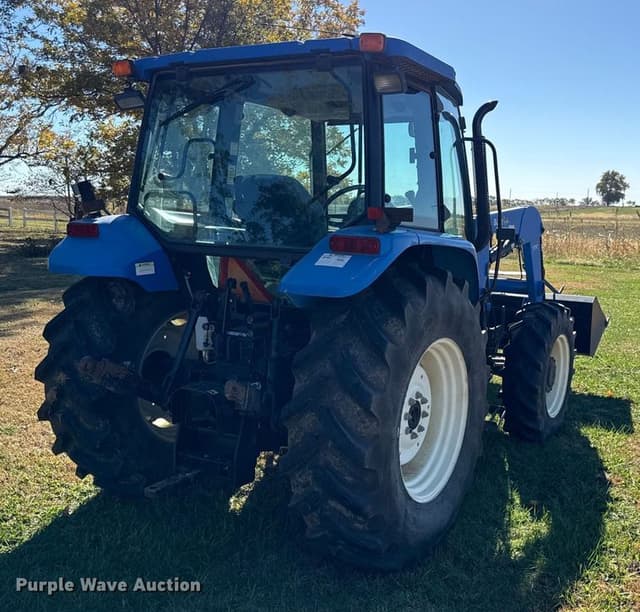 Image of New Holland TL80A equipment image 4