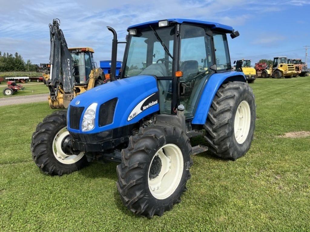 2006 New Holland TL90A Equipment Image0