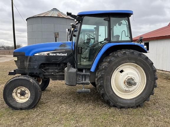 Image of New Holland TM130 equipment image 3