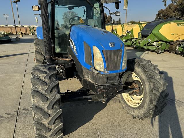 Image of New Holland TS115A equipment image 2